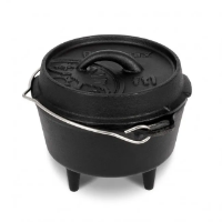 Petromax Dutch Oven with Legs in 0.93L