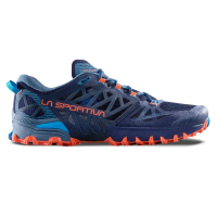 La Sportiva Bushido III Wide in Deep Sea / Cherry Tomato