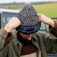 Sealskinz Horsey - Waterproof Twisted Yarn Beanie - Black / White / Navy