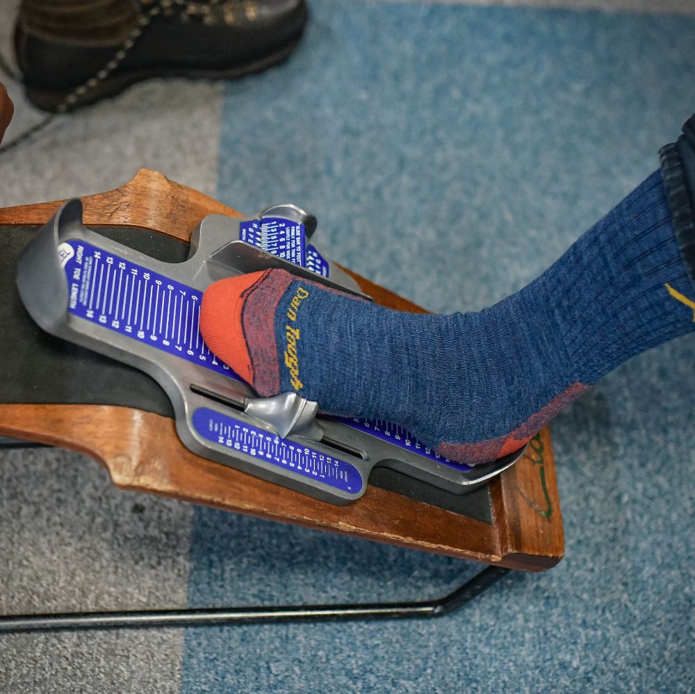Foot measuring for walking boots